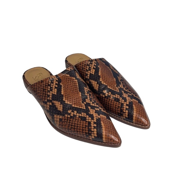 Franco Sarto Reyna mule flats in a faux reptile  print. Women size 8 Medium - Picture 1 of 8